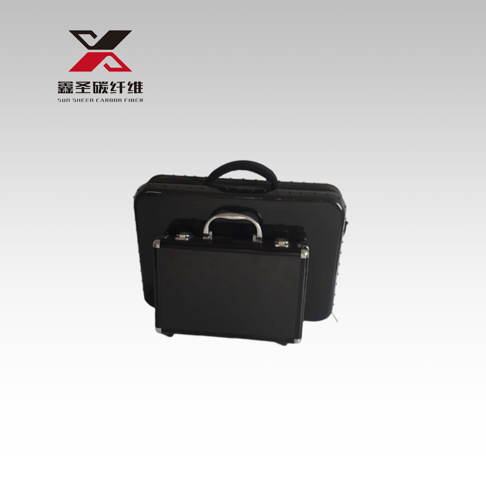 碳纤维箱包